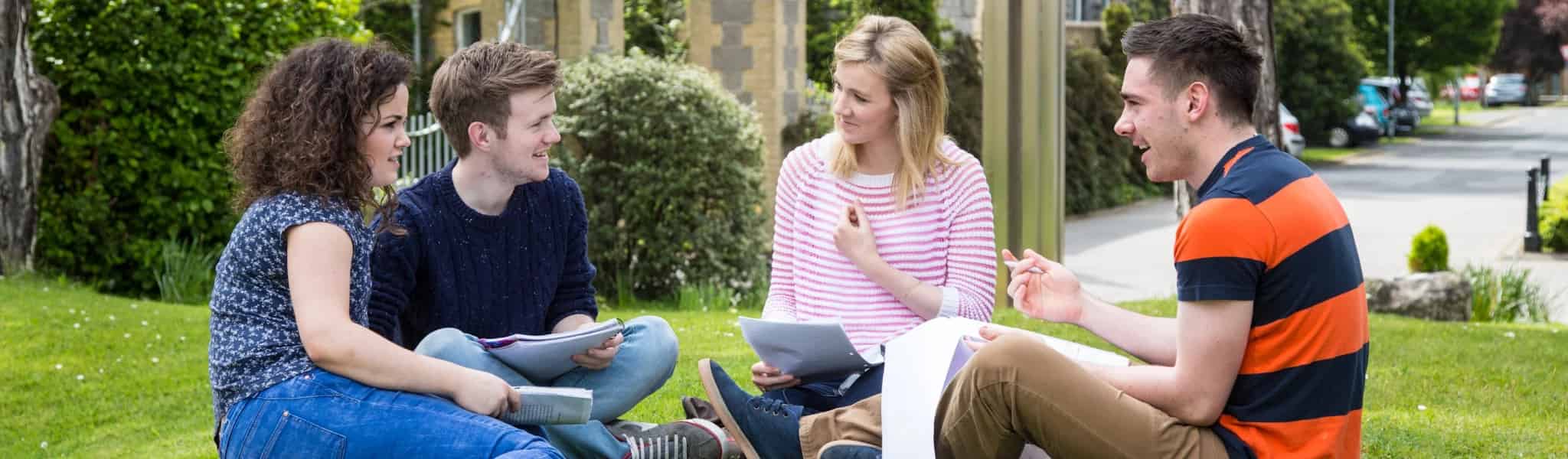 تأشيرة طالب أجنبي والتأمين الصحي في بريطانيا