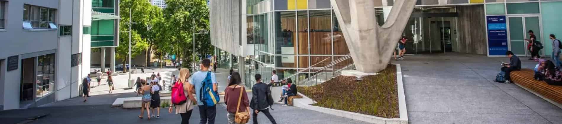 دبلوم الدراسات العليا في الآداب