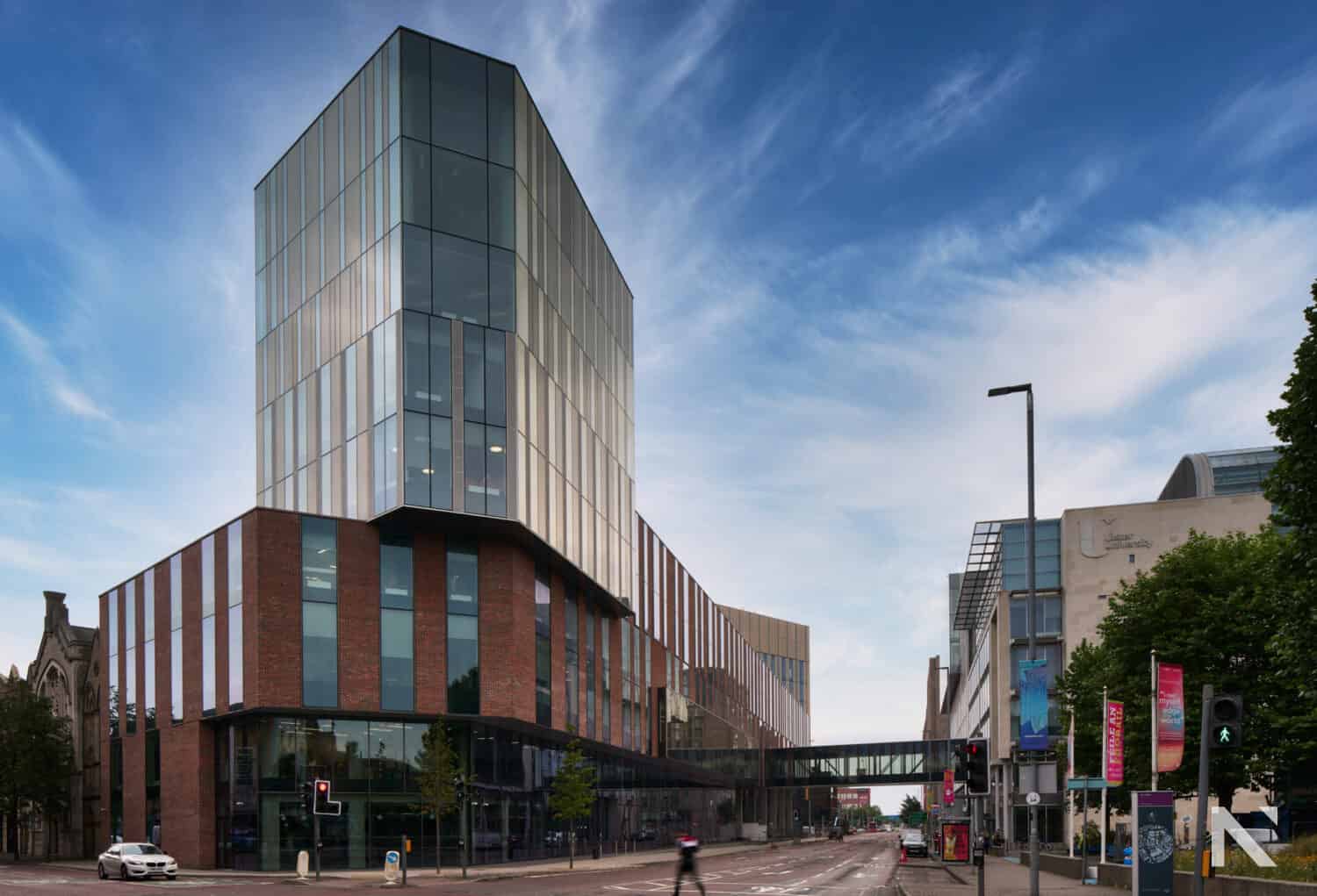 منحة الدراسة في الخارج