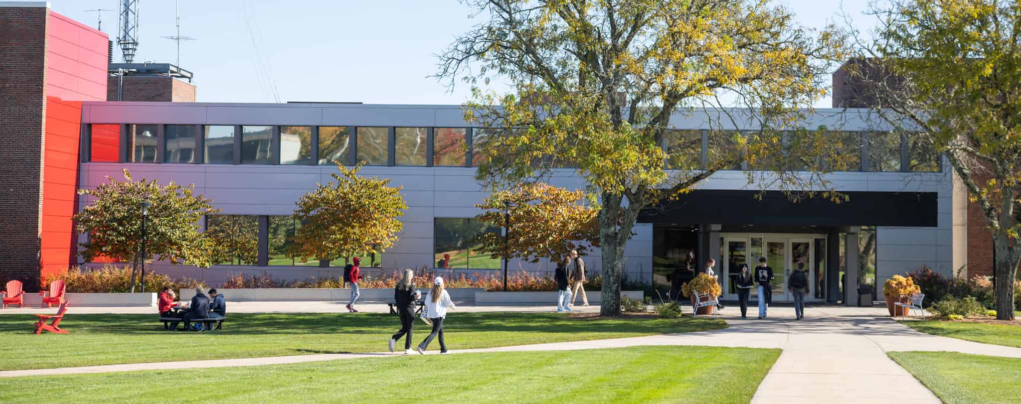 Artistic Merit Scholarship: Fine Arts (Hartford Art School Applicants Only...