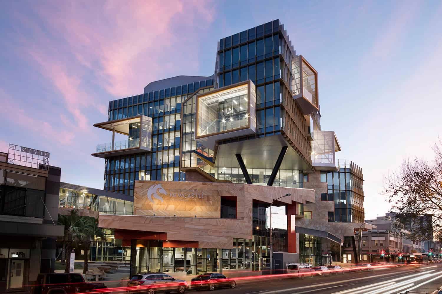 ELBP ابدأ الآن منحة دراسية