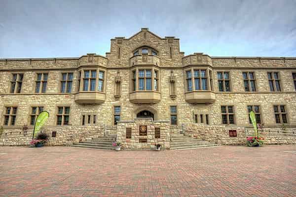 جوائز مدارس المناهج الكندية