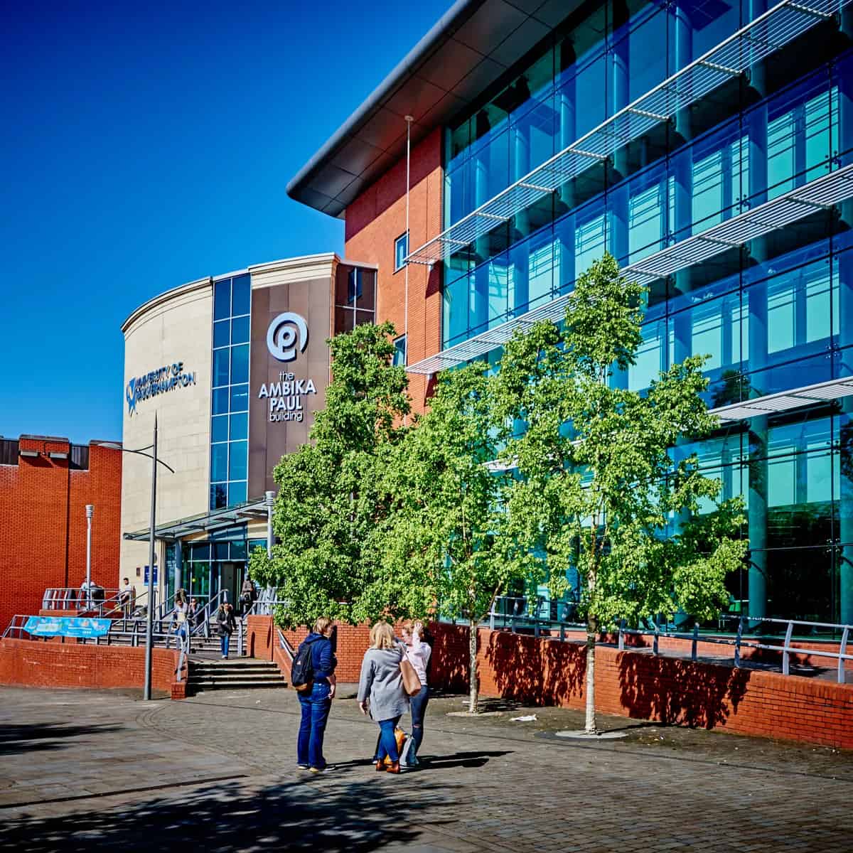 منحة الخريجين