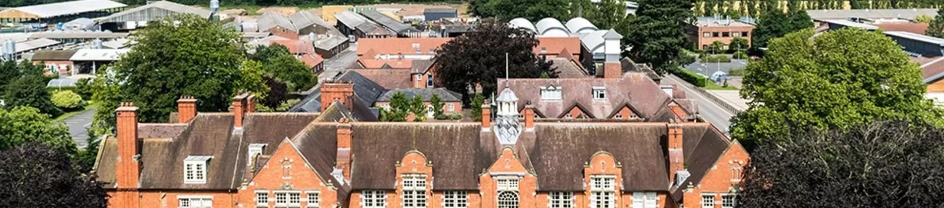 جامعة هاربر آدمز في بريطانيا