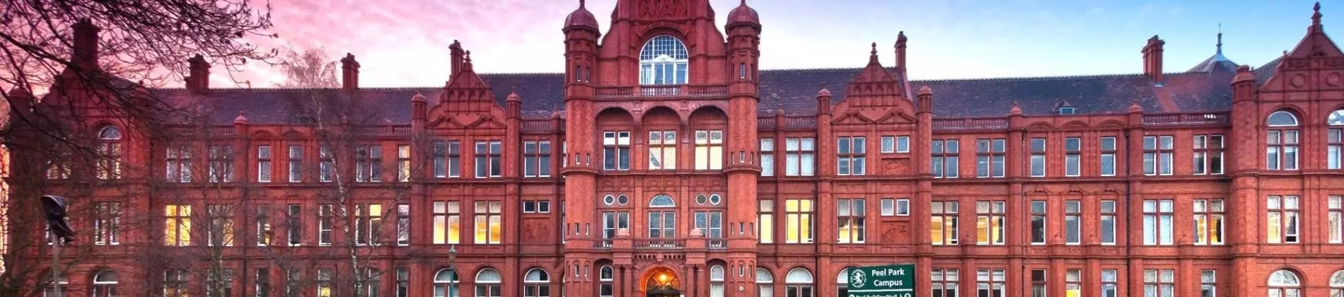 جامعة سالفورد في بريطانيا