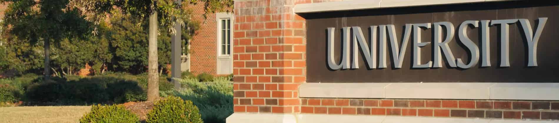 أفضل معاهد الإنجليزية في بريطانيا للطلاب العرب 2025