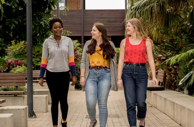 Education System in Australia Education System in Australia