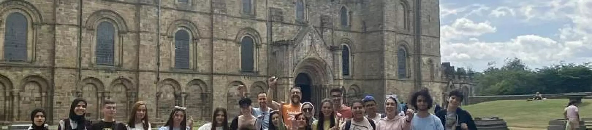 مدرسة نيوكاسل الدولية مدرسة نيوكاسل الدولية