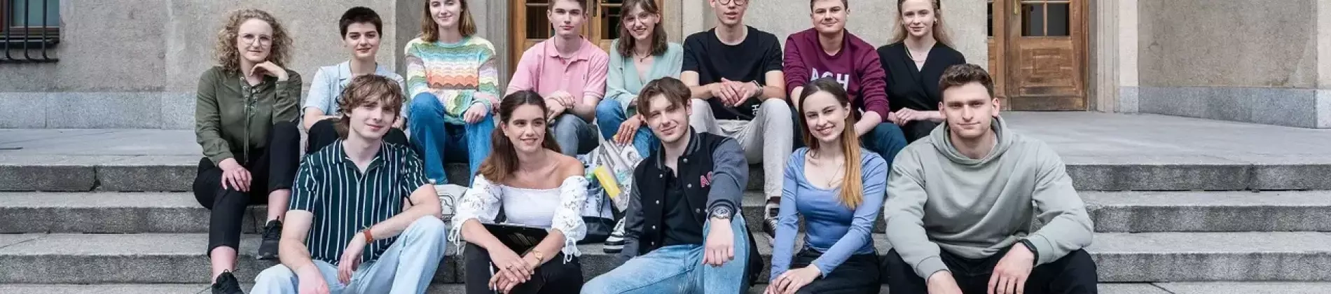 جامعة AGH للعلوم والتكنولوجيا في بولندا جامعة AGH للعلوم والتكنولوجيا في بولندا