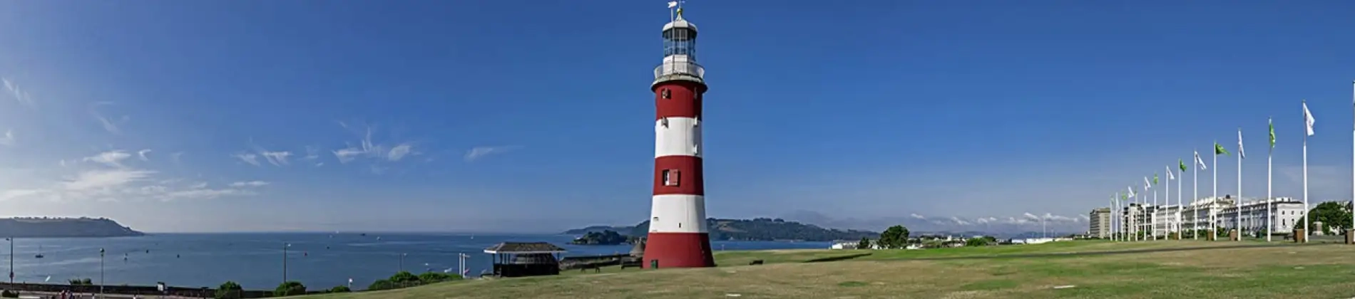 جامعة بليموث في بريطانيا جامعة بليموث في بريطانيا