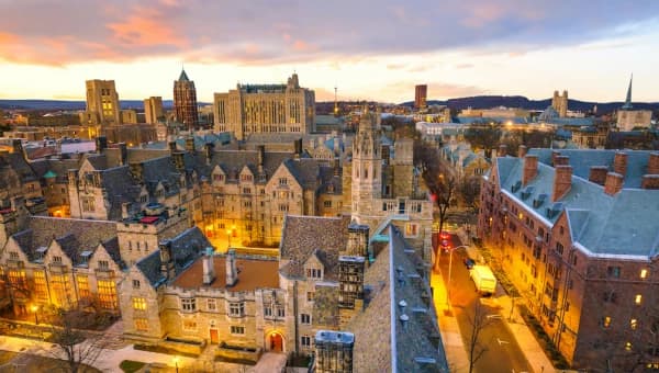 جامعة ييل جامعة ييل