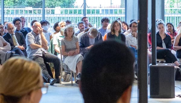 كلية لندن للاقتصاد والعلوم السياسية كلية لندن للاقتصاد والعلوم السياسية